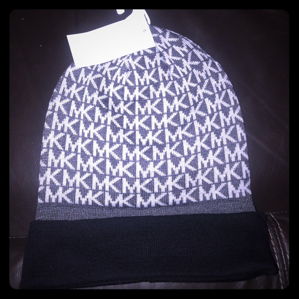 NWT Michael Kors Beanie